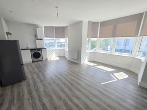 Lounge/Kitchen- click for photo gallery